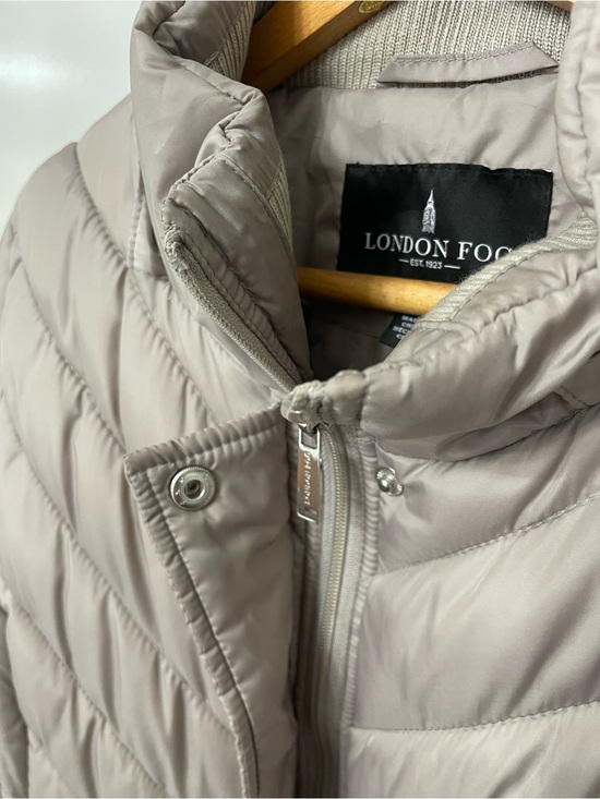 London Fog Jackets & Blazers - London Fog Women's Taupe Puffer Jacket Quilted Winter Coat size L